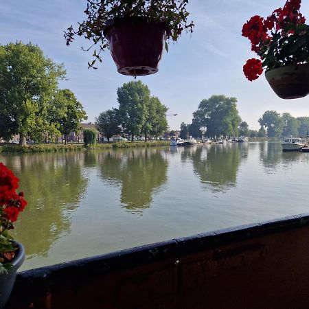 De Logeerboot Dordrecht Bed & Breakfast Luaran gambar