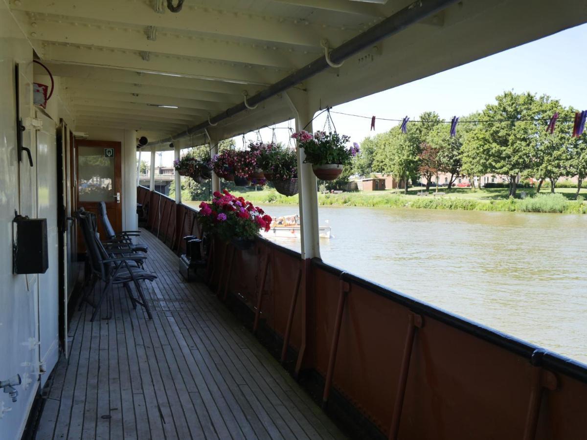 De Logeerboot Dordrecht Bed & Breakfast Luaran gambar