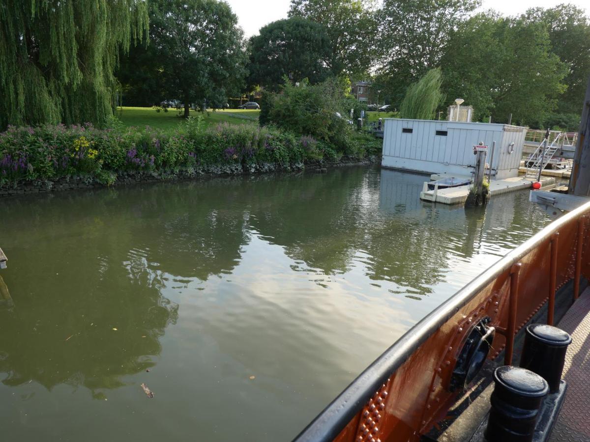 De Logeerboot Dordrecht Bed & Breakfast Luaran gambar
